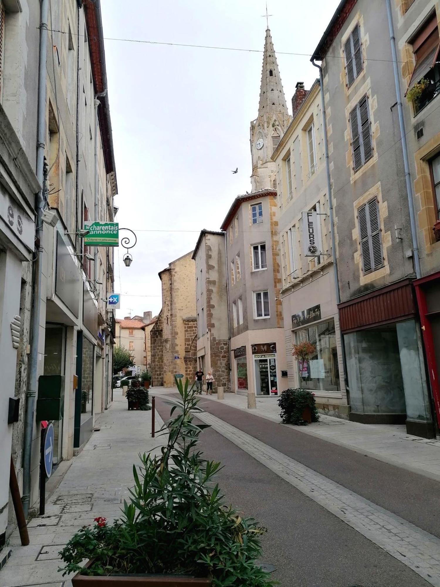 Le Verger Du Paradis Beaulieu-sur-Sonnette Kültér fotó