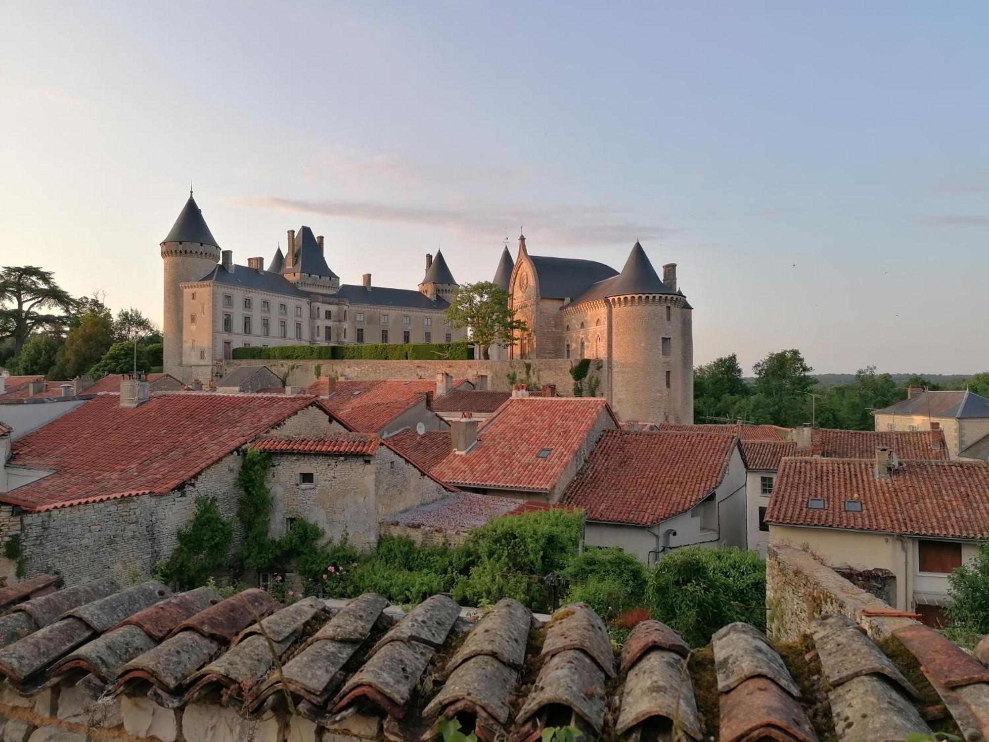 Le Verger Du Paradis Beaulieu-sur-Sonnette Kültér fotó